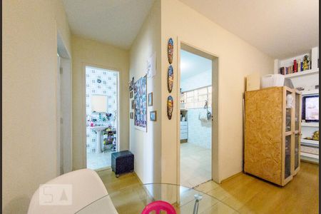 Apartamento à venda com 57m², 1 quarto e sem vaga Apartamento à venda com 57m², 1 quarto e sem vagaSala