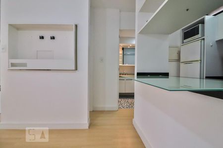Sala de apartamento à venda com 1 quarto, 42m² em Vila Madalena, São Paulo