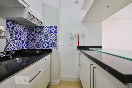 Cozinha de apartamento à venda com 1 quarto, 42m² em Vila Madalena, São Paulo