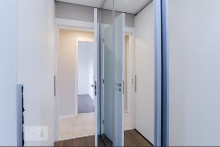 Apartamento para alugar com 132m², 3 quartos e 2 vagasCloset Suíte 1