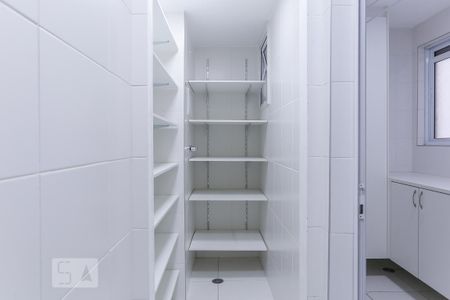 Apartamento para alugar com 132m², 3 quartos e 2 vagasDespensa