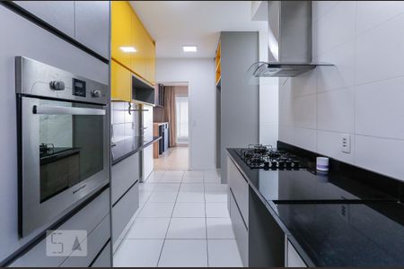Apartamento para alugar com 132m², 3 quartos e 2 vagasCozinha