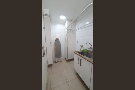 Apartamento para alugar com 132m², 3 quartos e 2 vagasÁrea de Serviço