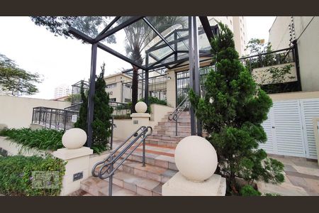 Apartamento para alugar com 132m², 3 quartos e 2 vagasFachada