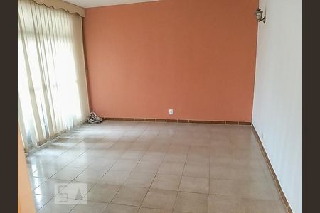 Sala de casa à venda com 3 quartos, 198m² em Braz de Pina, Rio de Janeiro