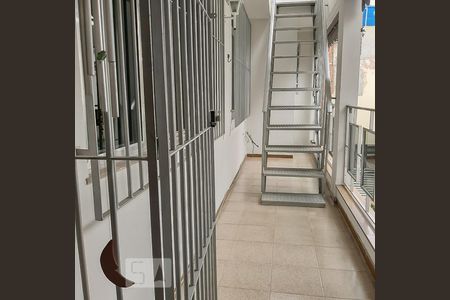 Casa à venda com 198m², 3 quartos e sem vagaAcesso ao segundo andar