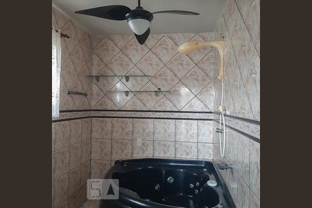 Casa à venda com 198m², 3 quartos e sem vagaBanheiro - Suíte 