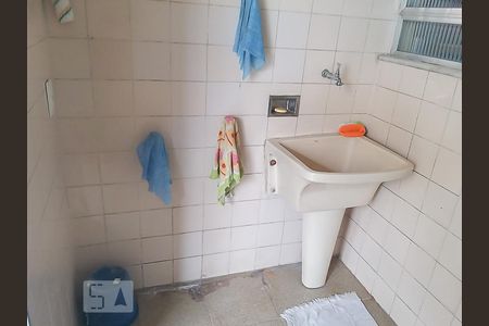 Casa à venda com 198m², 3 quartos e sem vagaÁrea de Serviço