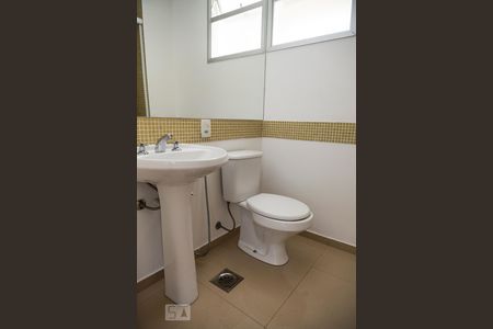 Apartamento à venda com 80m², 2 quartos e 1 vaga Apartamento à venda com 80m², 2 quartos e 1 vagaBanheiro Social