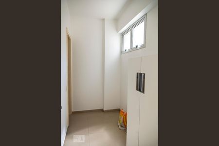 Apartamento à venda com 80m², 2 quartos e 1 vaga Apartamento à venda com 80m², 2 quartos e 1 vagaQuarto de Serviço