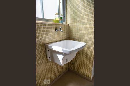 Apartamento à venda com 80m², 2 quartos e 1 vaga Apartamento à venda com 80m², 2 quartos e 1 vagaÁrea de Serviço