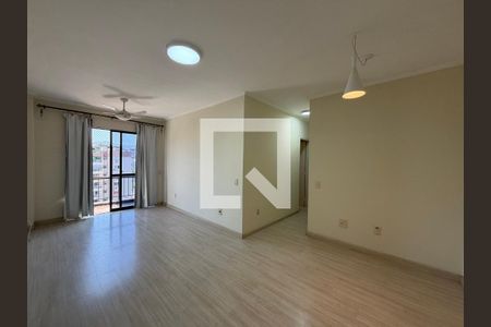 Sala de apartamento para alugar com 2 quartos, 78m² em Taquara, Rio de Janeiro