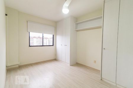 Apartamento à venda com 78m², 2 quartos e 1 vagaQuarto 2