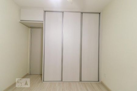 Apartamento à venda com 78m², 2 quartos e 1 vagaQuarto 1 - Armários