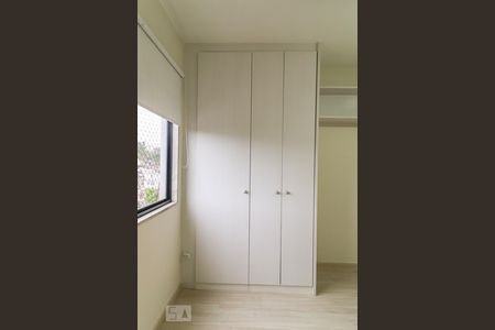 Apartamento à venda com 78m², 2 quartos e 1 vagaQuarto 2 - Armários
