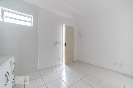 Casa de condomínio para alugar com 24m², 1 quarto e sem vagaSala e Cozinha