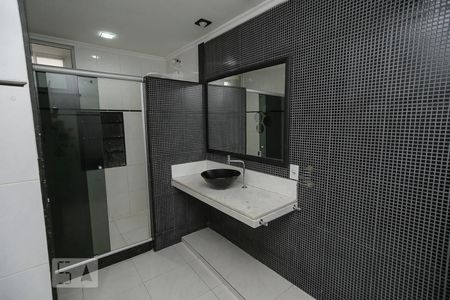 Apartamento à venda com 74m², 2 quartos e 1 vagaBanheiro
