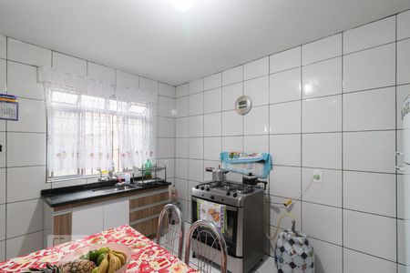 Casa para alugar com 30m², 2 quartos e 2 vagas Casa para alugar com 30m², 2 quartos e 2 vagasCozinha
