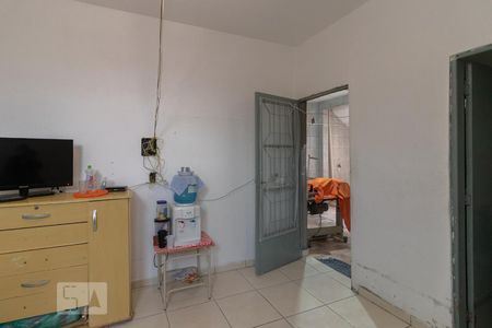 Casa para alugar com 30m², 2 quartos e 2 vagas Casa para alugar com 30m², 2 quartos e 2 vagasQuarto de Serviço