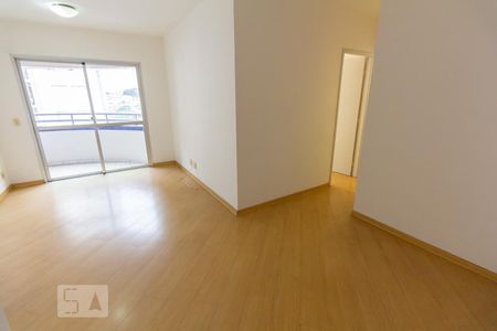 Sala de apartamento para alugar com 3 quartos, 75m² em Vila Pompéia, São Paulo