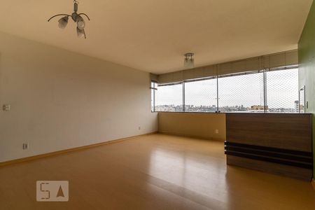 Sala de apartamento para alugar com 3 quartos, 100m² em Cristo Redentor, Porto Alegre