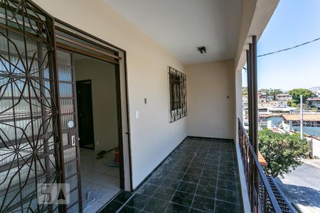 Varanda de casa para alugar com 3 quartos, 113m² em Santa Cruz, Belo Horizonte