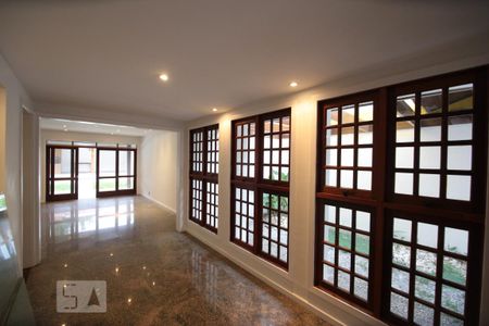 Casa para alugar com 5 quartos, 347m² em Barra da Tijuca, Rio de Janeiro