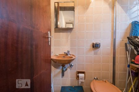 Casa à venda com 175m², 3 quartos e 2 vagasBanheiro de Serviço