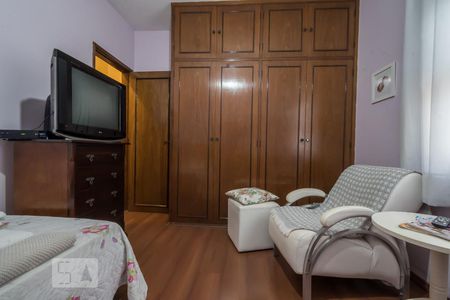 Casa à venda com 175m², 3 quartos e 2 vagasSuíte 2 