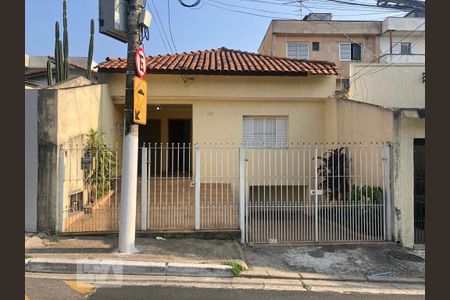 Fachada de casa à venda com 3 quartos, 150m² em Jardim Mariliza, São Paulo