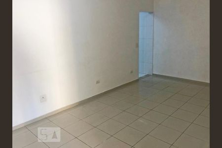 Sala de casa à venda com 3 quartos, 150m² em Jardim Mariliza, São Paulo