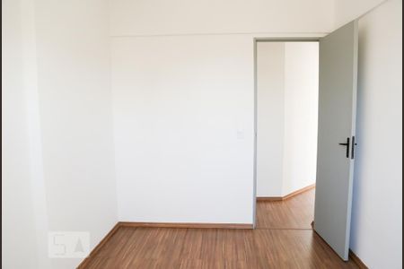 Apartamento para alugar com 75m², 3 quartos e 1 vaga Apartamento para alugar com 75m², 3 quartos e 1 vagaQuarto 2
