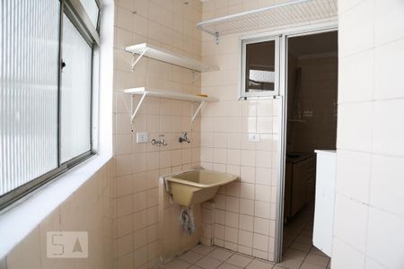 Apartamento para alugar com 75m², 3 quartos e 1 vaga Apartamento para alugar com 75m², 3 quartos e 1 vagaLavanderia