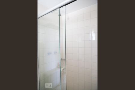 Apartamento para alugar com 75m², 3 quartos e 1 vaga Apartamento para alugar com 75m², 3 quartos e 1 vagaBanheiro da Suíte