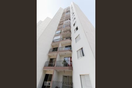 Apartamento para alugar com 75m², 3 quartos e 1 vaga Apartamento para alugar com 75m², 3 quartos e 1 vagaFachada