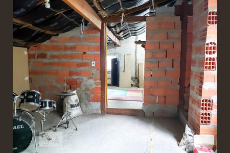 Casa para alugar com 472m², 3 quartos e 6 vagasSótão 