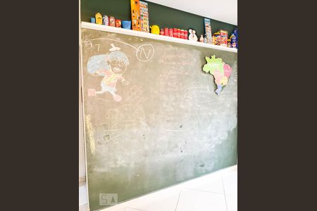 Casa para alugar com 472m², 3 quartos e 6 vagasParede de Losa da Cozinha