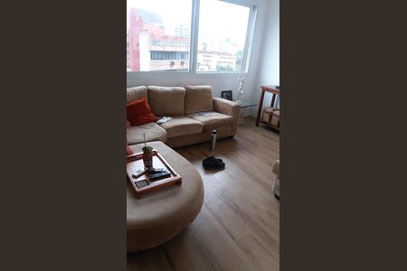 Sala de apartamento para alugar com 3 quartos, 93m² em Petrópolis, Porto Alegre