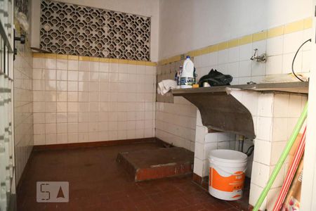 Casa à venda com 250m², 3 quartos e 1 vagaLavanderia