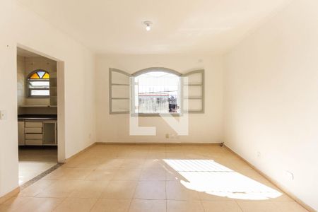 Casa à venda com 285m², 2 quartos e 3 vagasSuíte 2