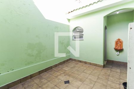 Casa à venda com 285m², 2 quartos e 3 vagasQuintal