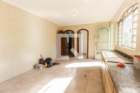 Casa à venda com 285m², 2 quartos e 3 vagasCozinha