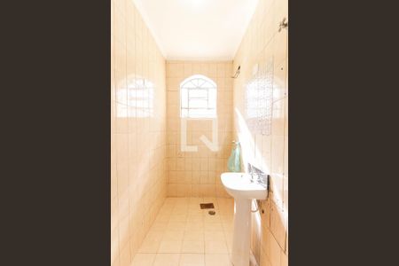 Casa à venda com 285m², 2 quartos e 3 vagasBanheiro Social