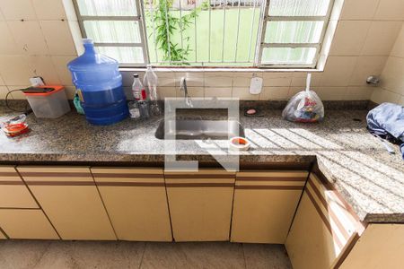 Casa à venda com 285m², 2 quartos e 3 vagasCozinha