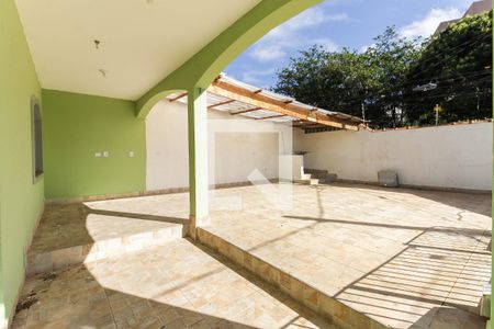 Casa à venda com 285m², 2 quartos e 3 vagasÁrea Externa