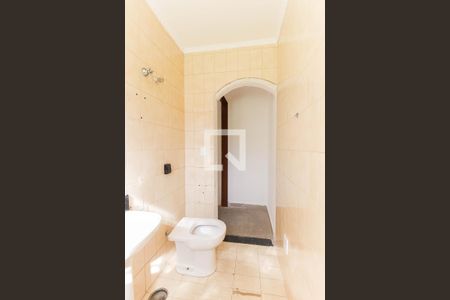 Casa à venda com 285m², 2 quartos e 3 vagasBanheiro Social