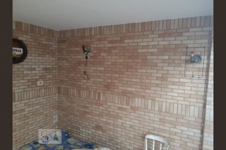 Casa à venda com 192m², 4 quartos e 2 vagas Casa à venda com 192m², 4 quartos e 2 vagasArea externa