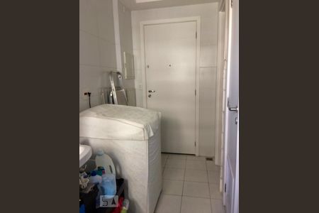 Apartamento à venda com 96m², 3 quartos e 2 vagas Apartamento à venda com 96m², 3 quartos e 2 vagasÁrea de Serviço