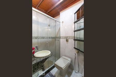 Banheiro de apartamento à venda com 3 quartos, 65m² em Laranjeiras, Rio de Janeiro