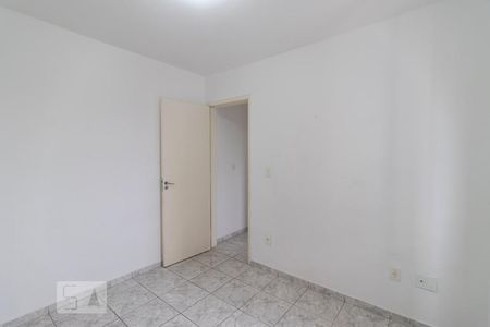 Quarto 1 de apartamento para alugar com 2 quartos, 64m² em Vila Taquari, São Paulo